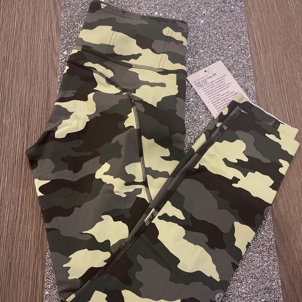 NWT Lululemon Fast and Free Tights 25 size 4 new CAMO - Picture 4 of 4
